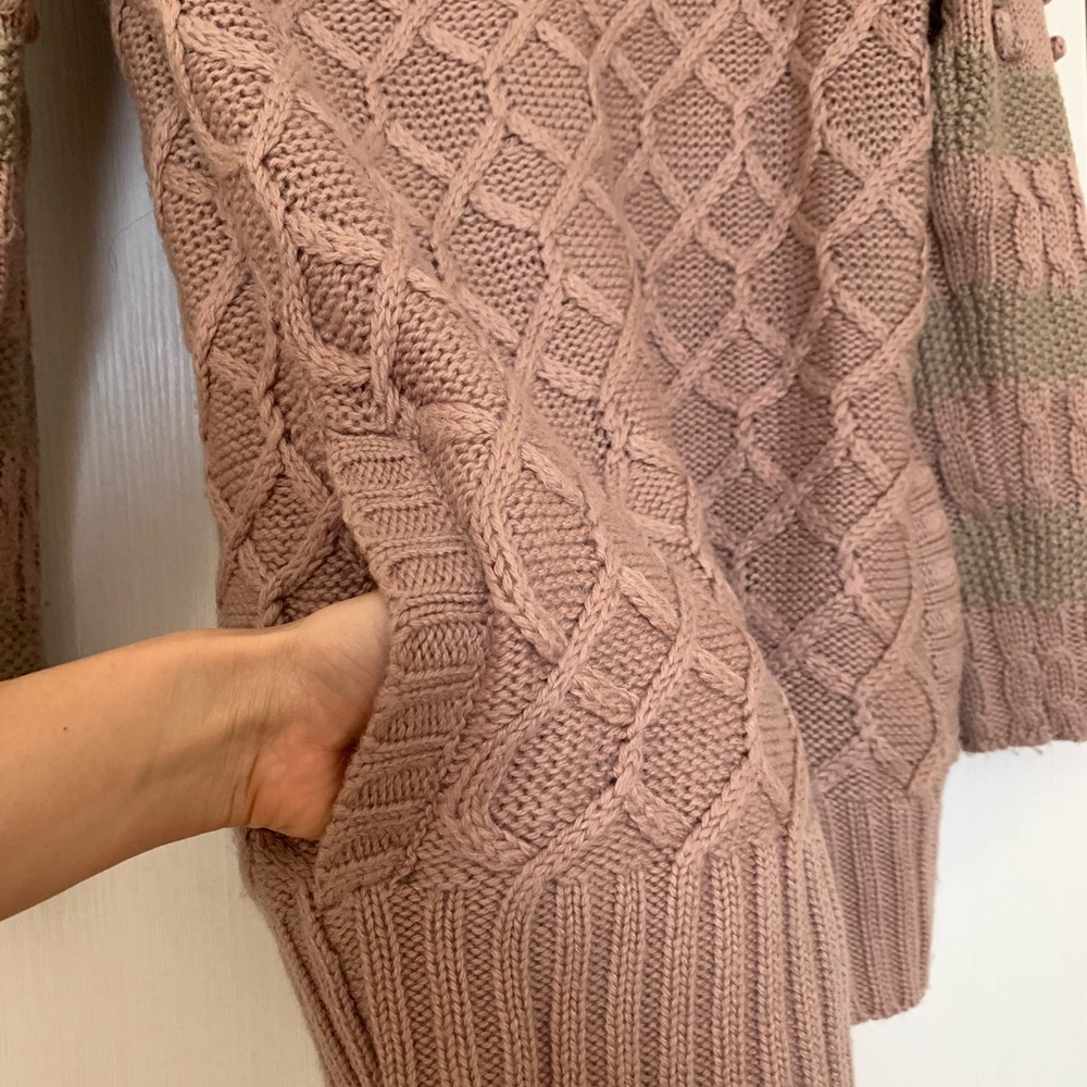 Size Small Wool/Acrylic Victoria's Secrets Sweater
